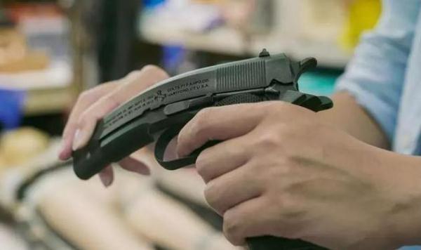 影视剧中“雷人”道具：《甄嬛传》中塑胶当美食