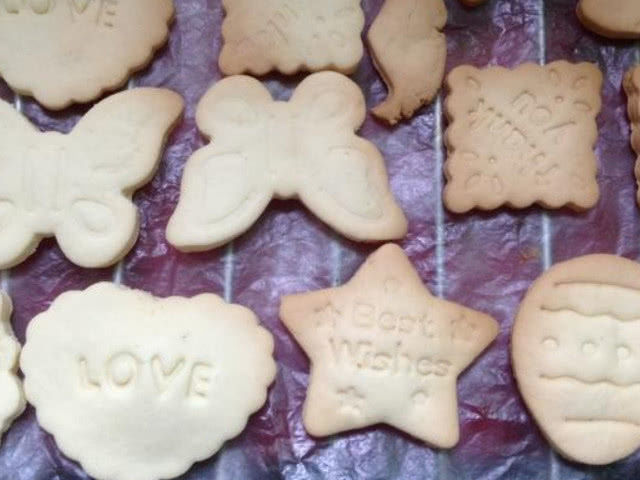 美味纷呈的小饼干，你爱吃吗？手把手教你做出来！