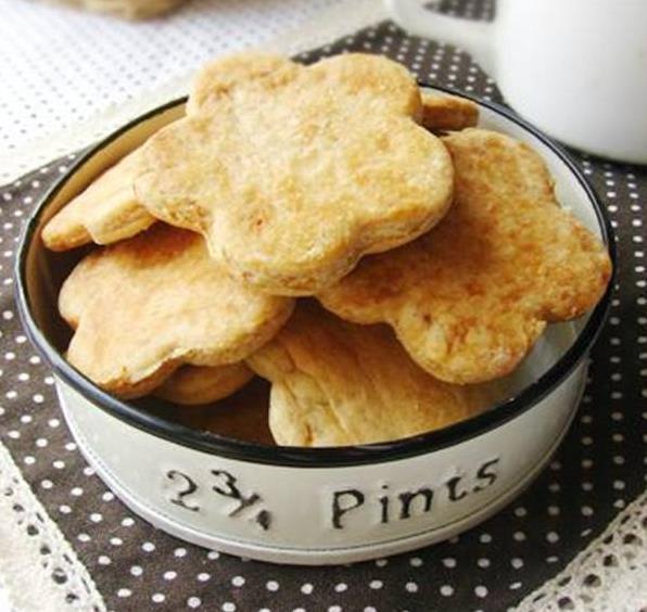 红薯饼干低糖高植物纤维，香脆可口不怕胖，适合家里有小孩的家庭