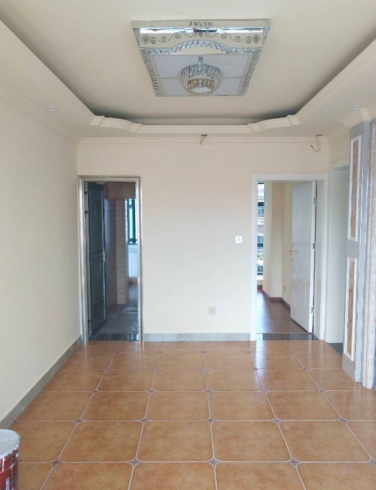 晒晒78㎡紧凑小三房，电视墙贴了大理石，效果出奇的好看