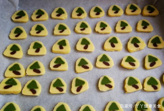 暖心宝妈：孩子挑食，别怕！给他做曲奇小饼干，萌萌哒！孩子爱吃