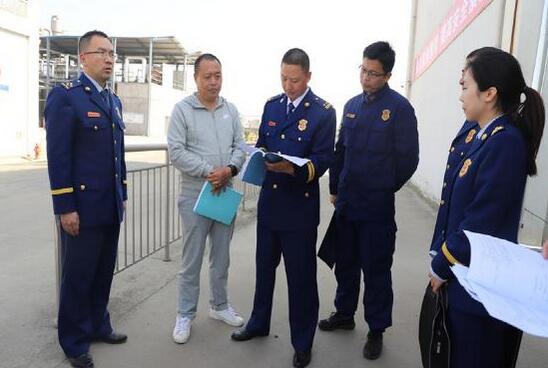 随州消防救援支队主官带队开展化工企业消防安全检查