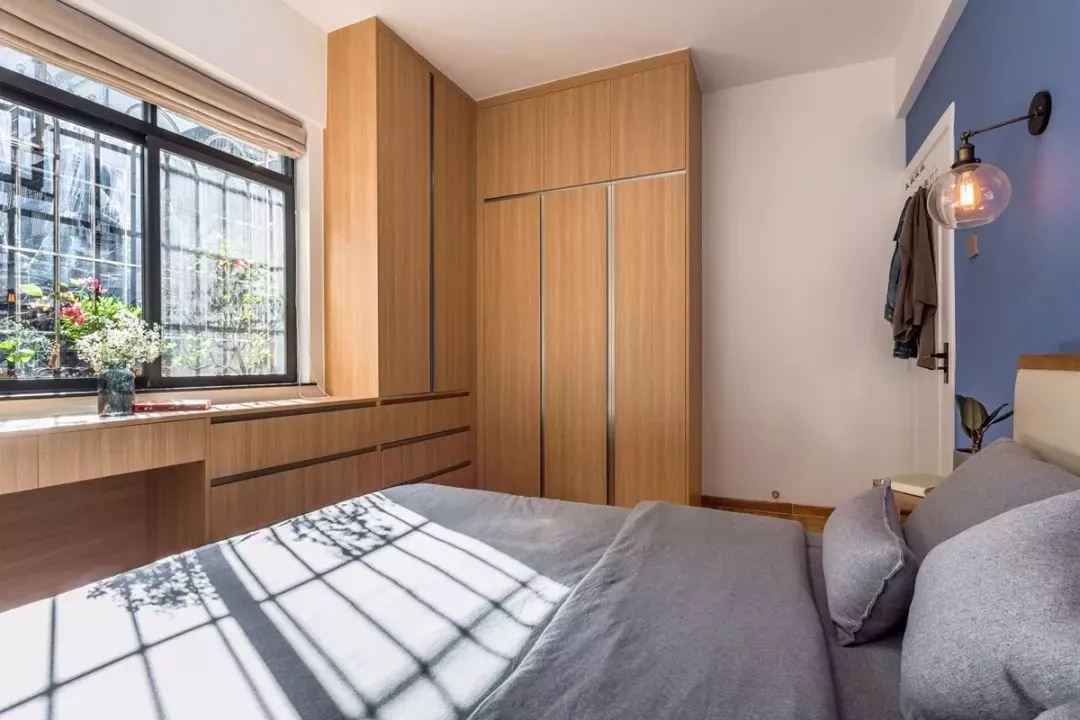 34款木色衣柜，实木或人造板都可以实现2.4