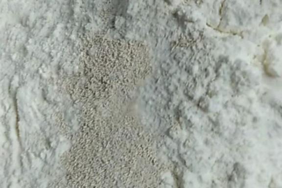 蓬松暄软的紫薯毛毛虫做法，学会这二招，轻松揉出手套膜