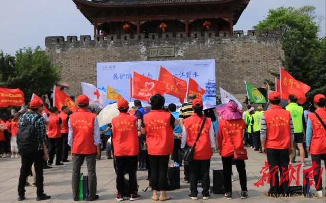 [岳阳] 养护洞庭生态　守护一江碧水