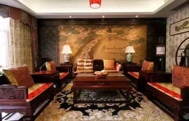 460平新中式，定制清明上河图壁纸的沙发背景墙真抢眼