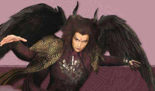 仙剑10年后，魔尊重楼穿上西装打上领带，让无数女人为之疯狂