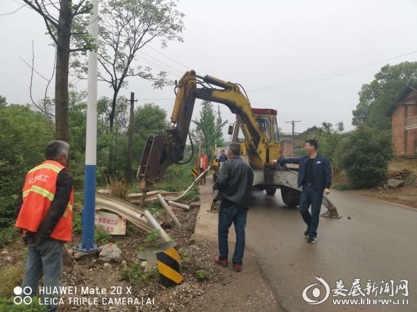 娄星区公路养护所:加强安全隐患排查整改 筑牢公路安全“防线”