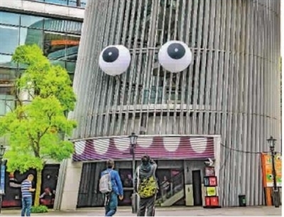 英伦充气雕塑来沪