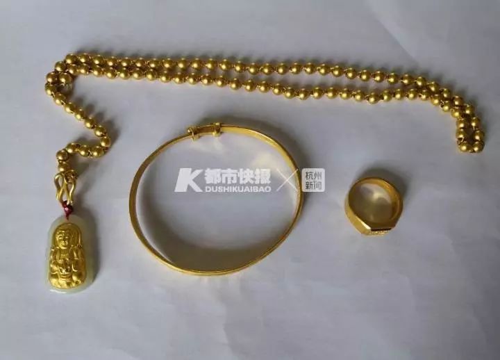 男子与30岁女网友见面，一夜过后买了3万多首饰定情！结果...