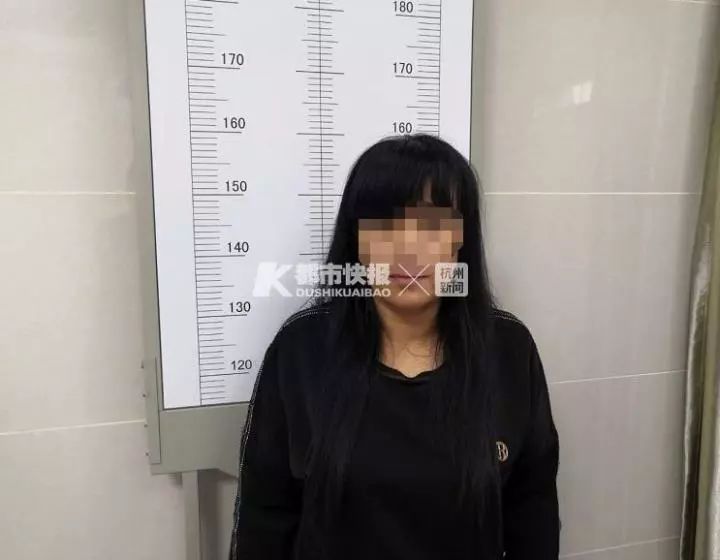男子与30岁女网友见面，一夜过后买了3万多首饰定情！结果...