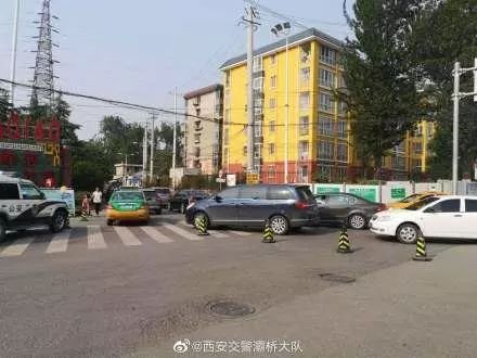 此刻！返程高峰！西安地铁开启客流控制！还有这些路段缓行！拥堵！