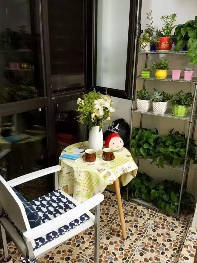 老婆装修的新房，背景墙这么花哨
