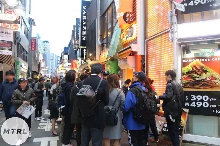 日本全家新出的珍珠奶茶冰吊打市面上的贡茶、鹿角巷和coco！这是要断货的节奏！