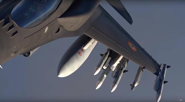 F21与F16相同?洛-马强辩称前者寿命更长配有双份加油设备