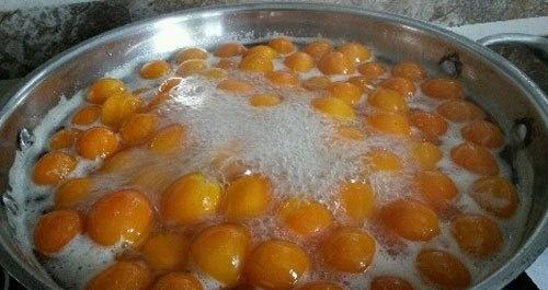 冬天干燥,吃它再好不过,清肺化痰,止咳润喉,小朋友们都喜欢