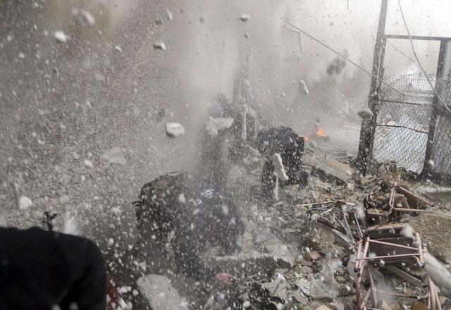 以色列出动大批战机，叙境内再次遭遇轰炸，伊朗军事设施被炸平