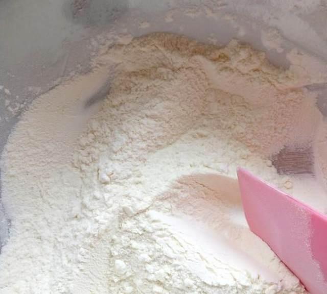 东北老式发面饼干,香甜酥脆,味道超棒