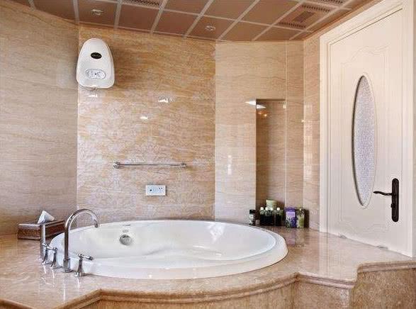 父母帮忙装修，全屋大理石，朋友来家以为是“酒店”，豪华但难住