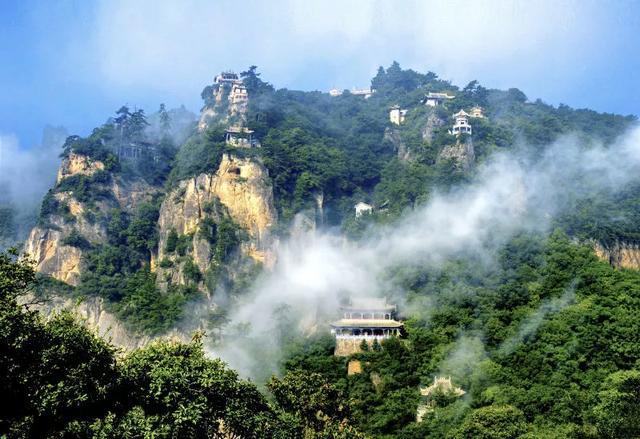 免费！陕西隔壁这座名山烟笼雾锁，如缥缈仙境！西安出发3h可达