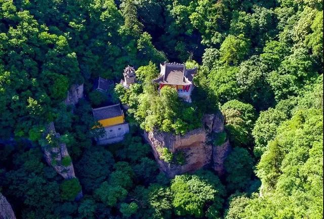 免费！陕西隔壁这座名山烟笼雾锁，如缥缈仙境！西安出发3h可达