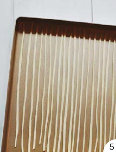 小时候吃过的虾条饼干买不到了,在家就可以做哦,快来试试吧