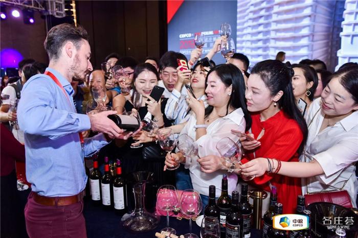 名庄荟携手JS走进郑州  打造葡萄酒饕餮盛宴