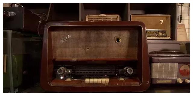 上世纪50年代老式影视器材“藏品”，他全给集齐了…