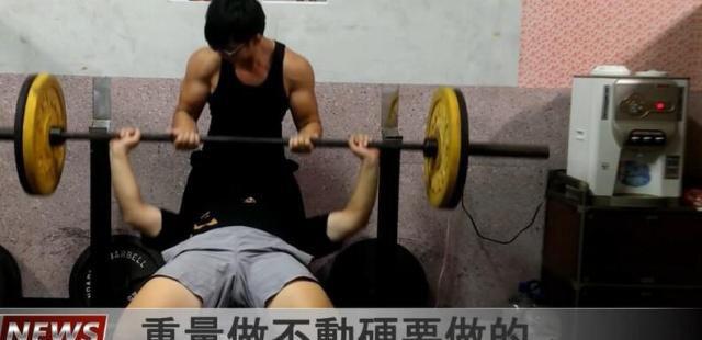 健身房里遇到的8种人，哪种人会让你感到厌烦？爱问和霸占器材！