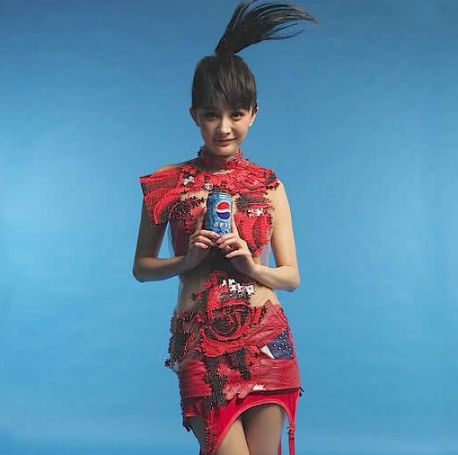 十年前的可乐广告原来是杨幂拍的，网友：此颜值也太真实了吧