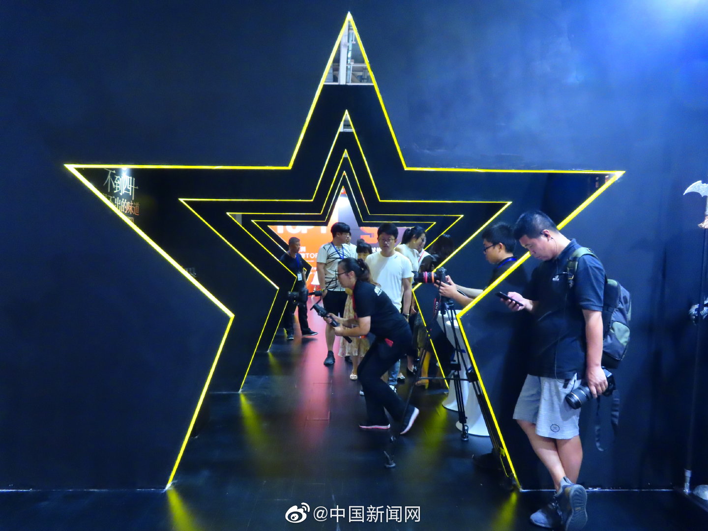 烟台酒博会开幕啦，看看高颜值葡萄酒都长什么样