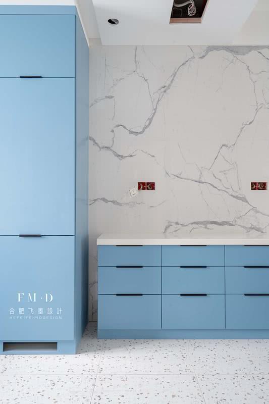 难怪背景墙都不贴大理石瓷砖了，现在岩板才是流行！辐射少档次高