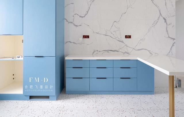 难怪背景墙都不贴大理石瓷砖了，现在岩板才是流行！辐射少档次高