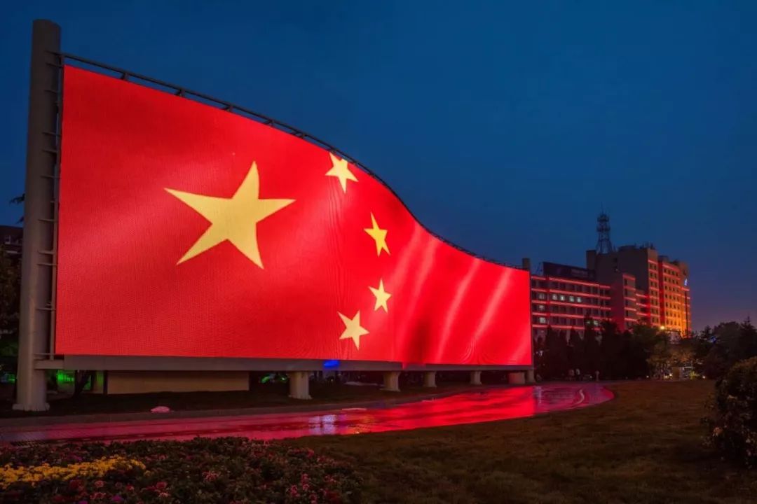 抢先看！迎客路海豚音乐喷泉来了！