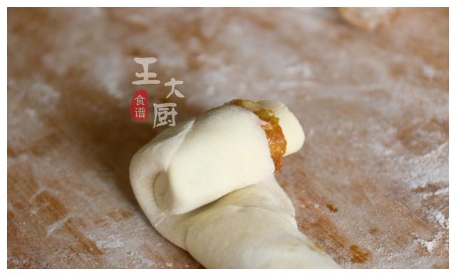 3分钟学会颜值超高的玫瑰花肉卷，一卷一蒸简单易学，上桌就抢光