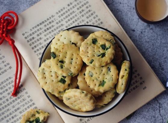 家人爱吃苏打饼干不用买,在家就能做,健康美味,零添加零失败!