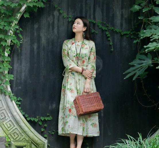 炎炎夏日,连衣裙就买这3种面料,夏天穿舒适凉快