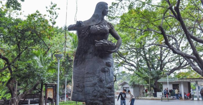 广州竟也存在一个江南？路边性感雕塑让人分心，吸引多数游客目光