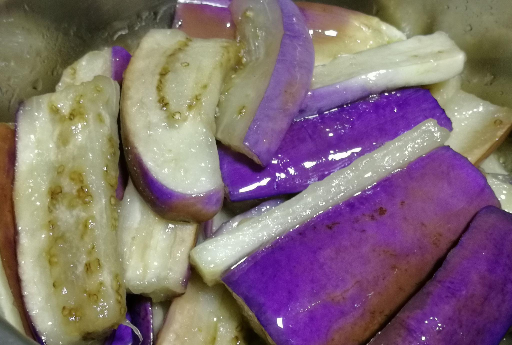 做了一份红烧茄子，这个环节没处理好，味道达不到期望值！