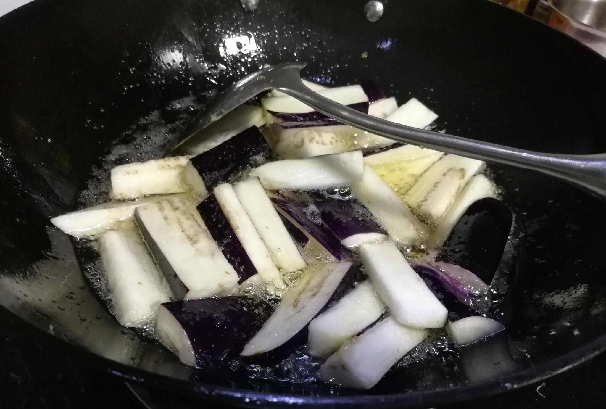 做了一份红烧茄子，这个环节没处理好，味道达不到期望值！