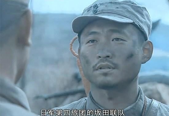 《亮剑》为何团长李云龙吃贴饼，而张大彪一个营长却吃牛肉罐头？