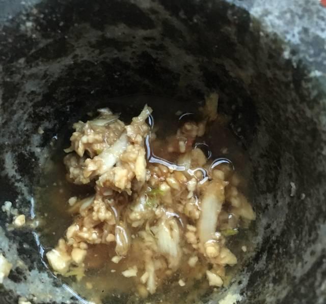 花生拌苦菊，家常小凉菜，好吃开胃还去火！