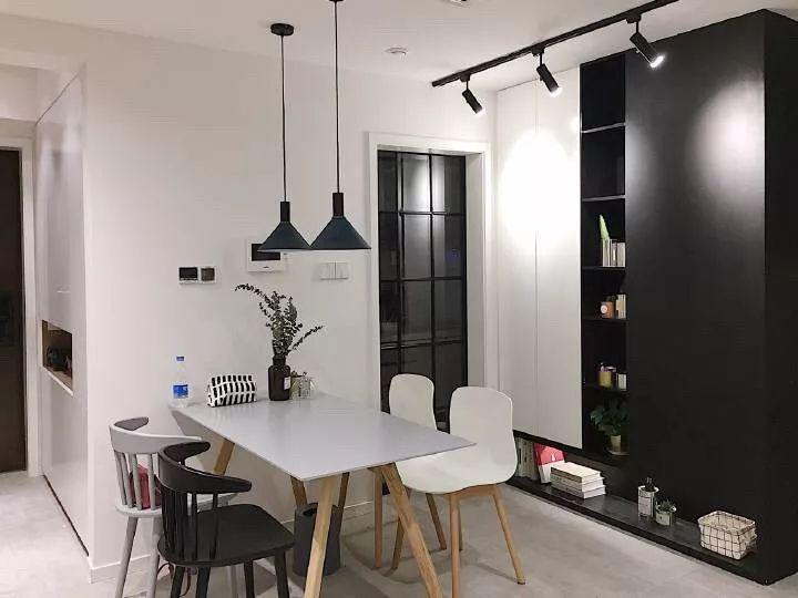 餐厅面积小，可以搭配背景墙，让你家变得更有格调！