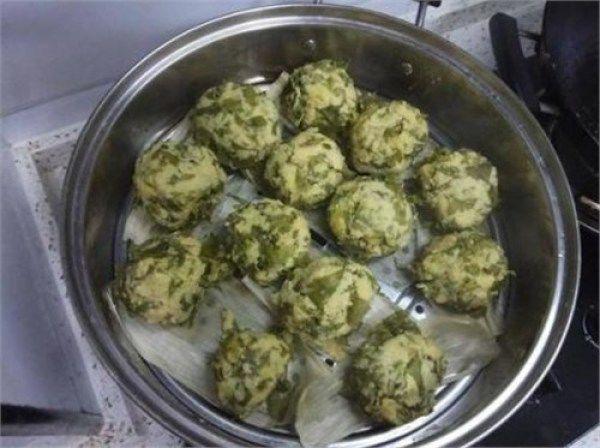 这菜平时都扔掉了, 但做成饭食后可香了, 更能保护皮肤不干燥!