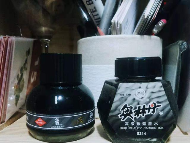 如何体验陈年葡萄酒的石墨香气？
