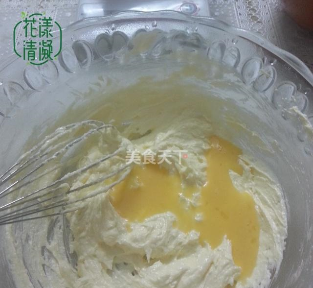 经典曲奇饼干,酥脆可口,做法超简单,一口就上瘾!