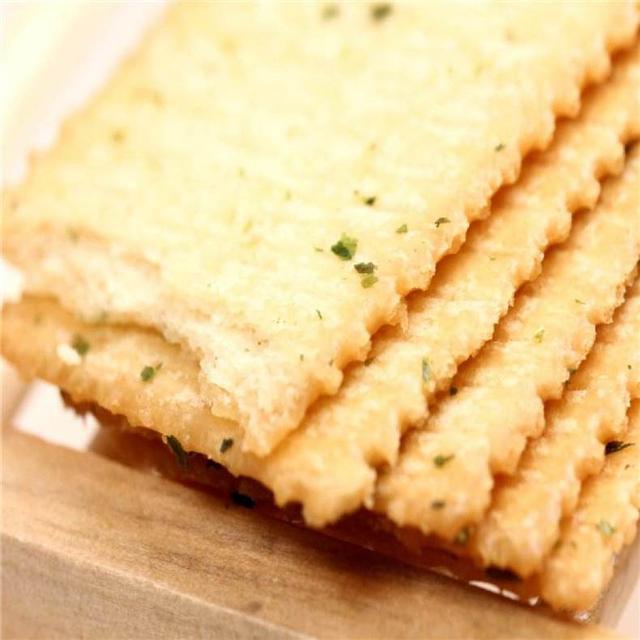 咸饼干也能很美味!香酥咸鲜吃不够