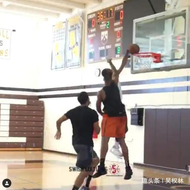 让你看看什么叫天赋！威金斯摔掉保温杯，在训练场轻松打爆西蒙斯