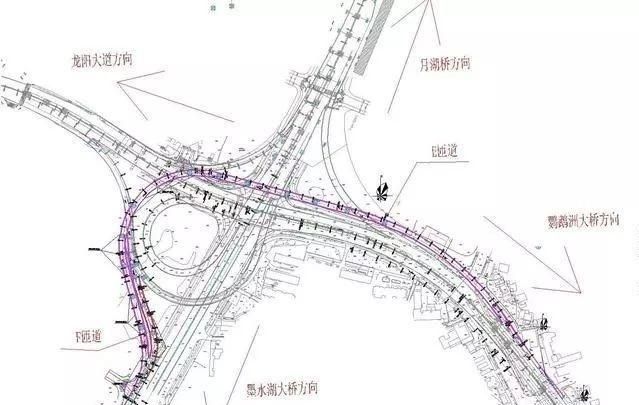 湖北省资讯｜湖北宜昌：怪石如雕塑在森林排一路，有点吓人