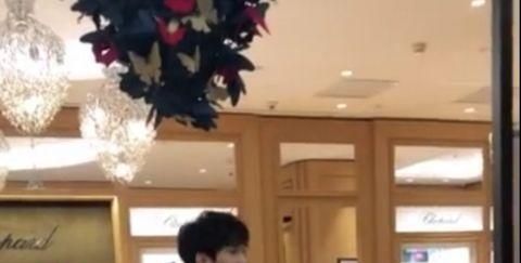 190725 王源品牌活动圆满结束 浪漫的卷毛王子帅气满场